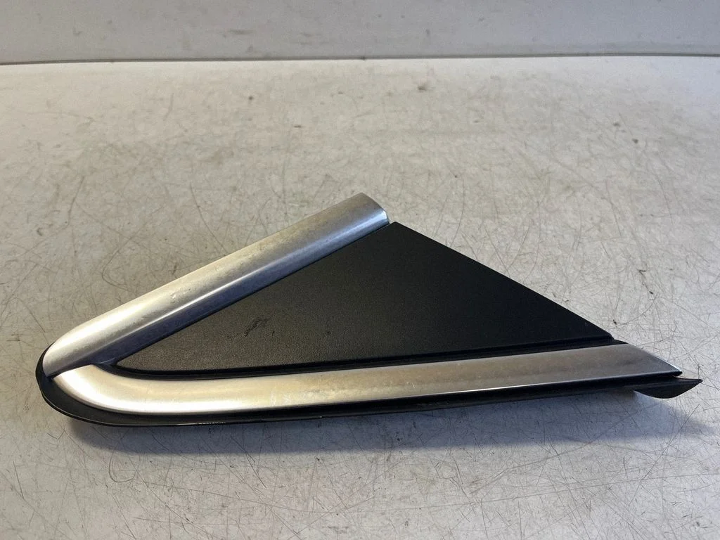 Spārna apdare (moldings) – Mercedes-Benz B klase W247 (2018-)