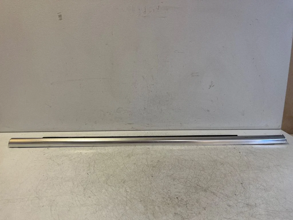 Listwa szyby drzwi tylnych – Mercedes-Benz Klasa B W247 (2018-)