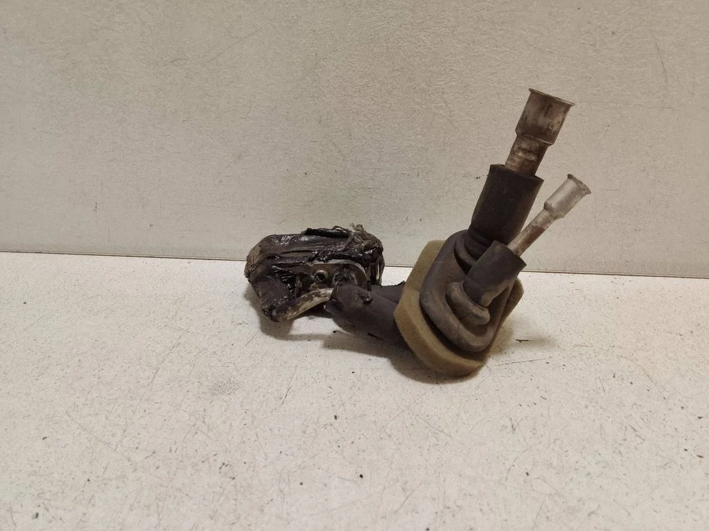 Air conditioning (A/C) expansion valve – Toyota RAV 4 (XA30) (2006-2016)