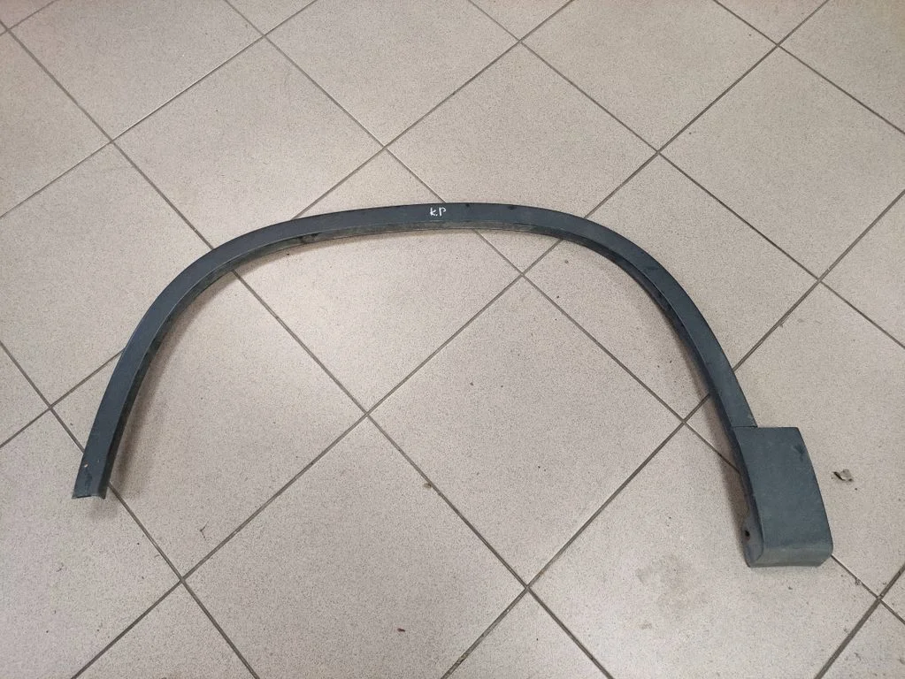 Poritiiva iluliist (molding) – Volkswagen Tiguan (2007-2016)