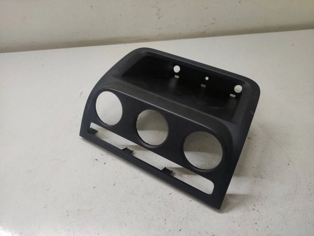 Climate control/heater control trim – Volkswagen Tiguan (2007-2016)