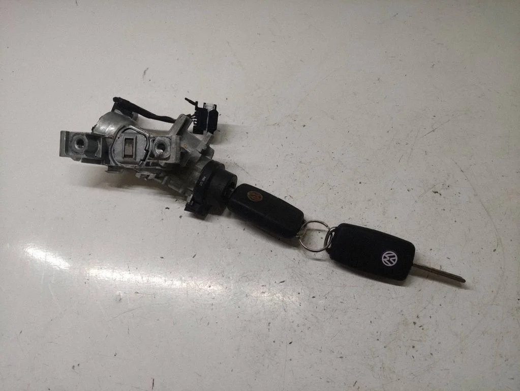 Aizdedzes slēdzene – Volkswagen Tiguan (2007-2016)