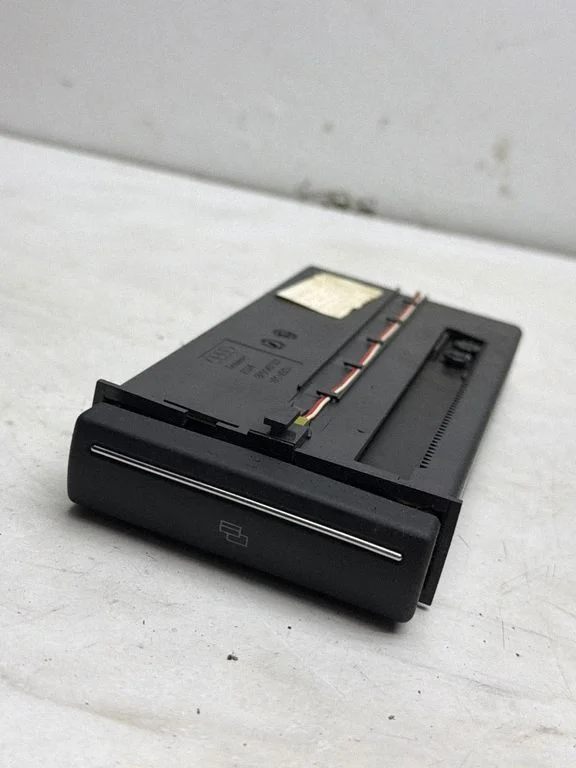 Dashboard storage box/compartment – Audi A3 S3 8P (2003-2012)