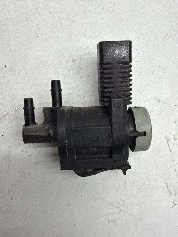 Zawór elektromagnetyczny turbo – Porsche Cayenne (92A) (2010-2017)