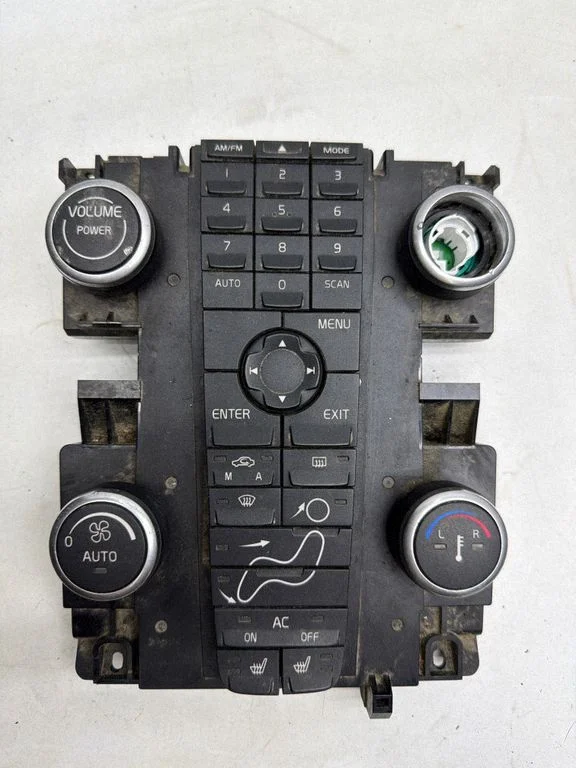 Panel sterowania klimatyzacją / nawiewem – Volvo V50 (2004-2007)