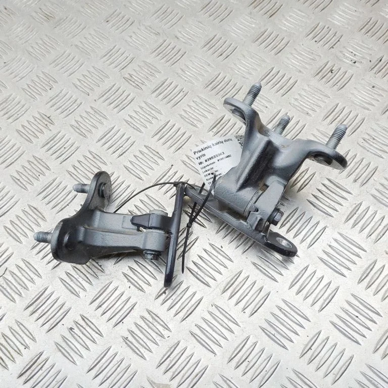 Front door upper hinge – Mercedes-Benz GLE-Class W167 (2019-)