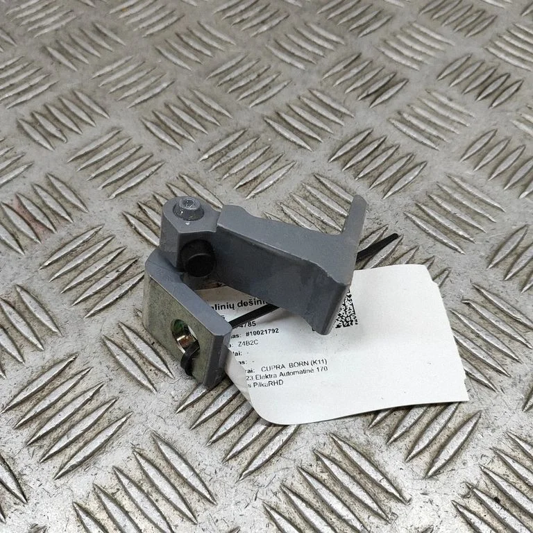 Rear door upper hinge 8V5833404D