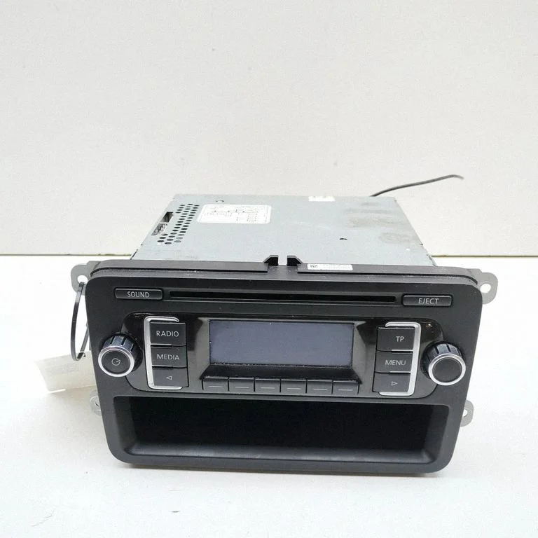 Radio/CD/DVD atskaņotājs/navigācija – Volkswagen Caddy (2015-2020)
