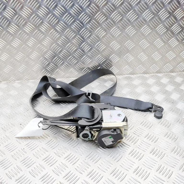 Front seatbelt – Porsche Taycan 9J1 (2019-)