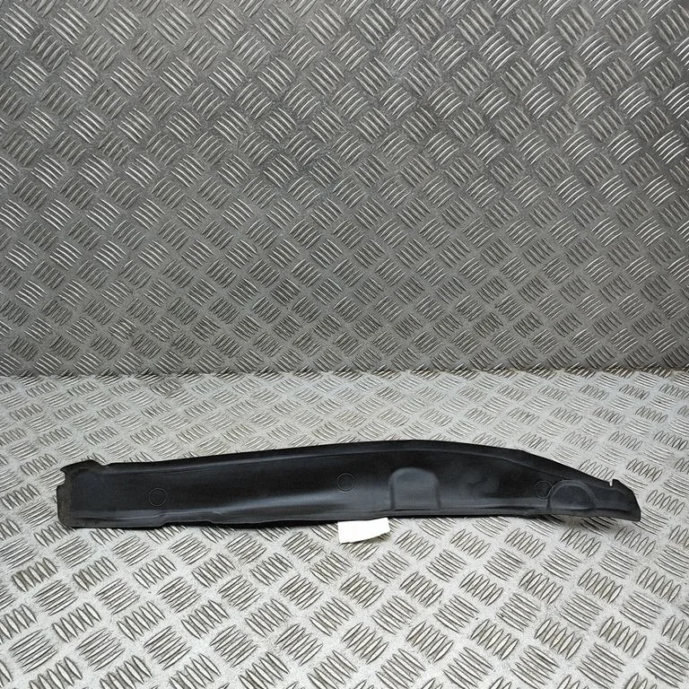 Fender trim (molding) – Volkswagen Golf VIII (2019-)
