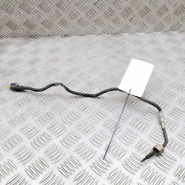 Czujnik temperatury spalin A0009053904