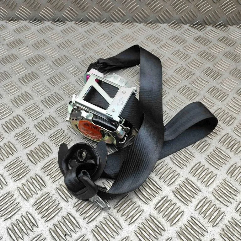 Rear seatbelt 3G0857737B