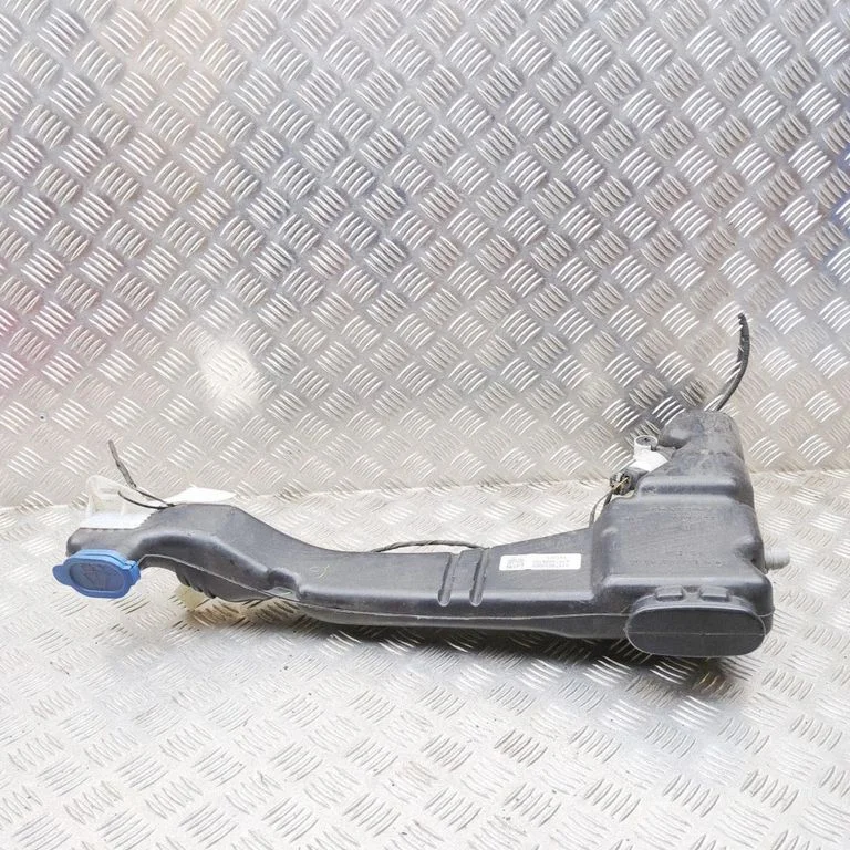 Windshield washer fluid reservoir/tank – Mercedes-Benz GLE-Class W167 (2019-)