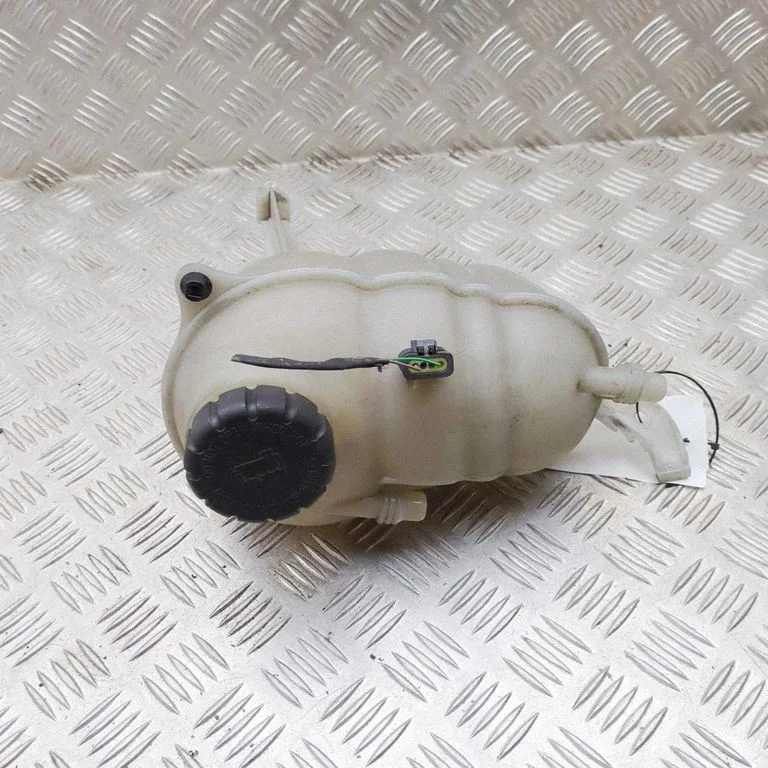 Coolant expansion tank/reservoir – Mercedes-Benz GLE-Class W167 (2019-)