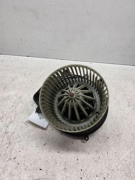 Heater fan/blower – Audi A4 S4 B5 8D (1994-1999)