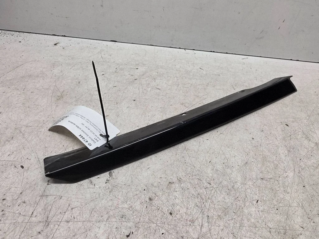 Rear side glass trim – Audi A6 S6 C5 4B (1997-2005)