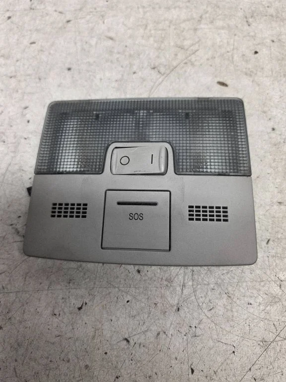 Front seat light – Audi A6 S6 C5 4B (1997-2005)