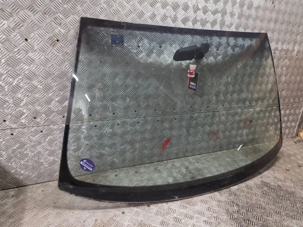 Front windscreen/windshield window – Audi A6 S6 C5 4B (1997-2005)