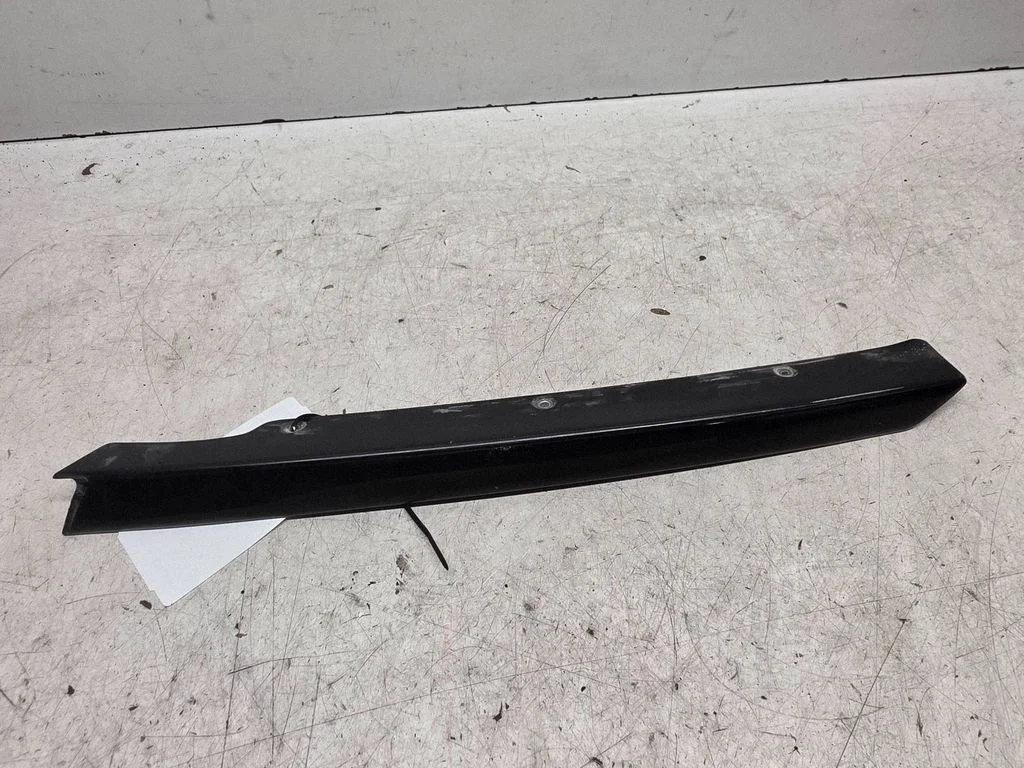 Rear side glass trim – Audi A6 S6 C5 4B (1997-2005)