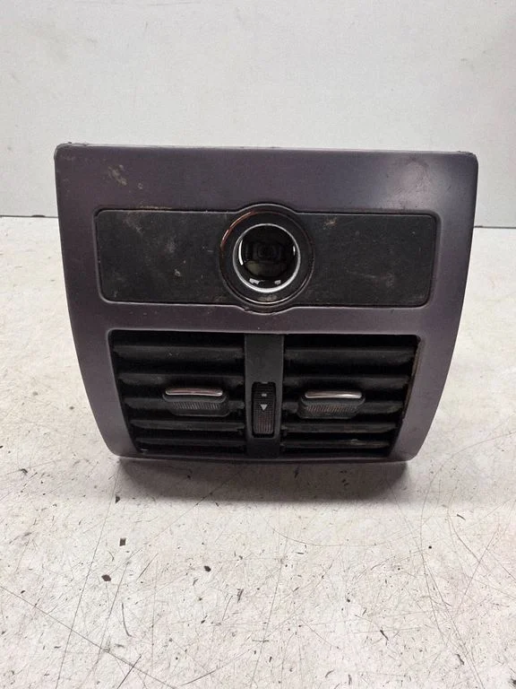 Rear air vent grill – Audi A6 S6 C5 4B (1997-2005)