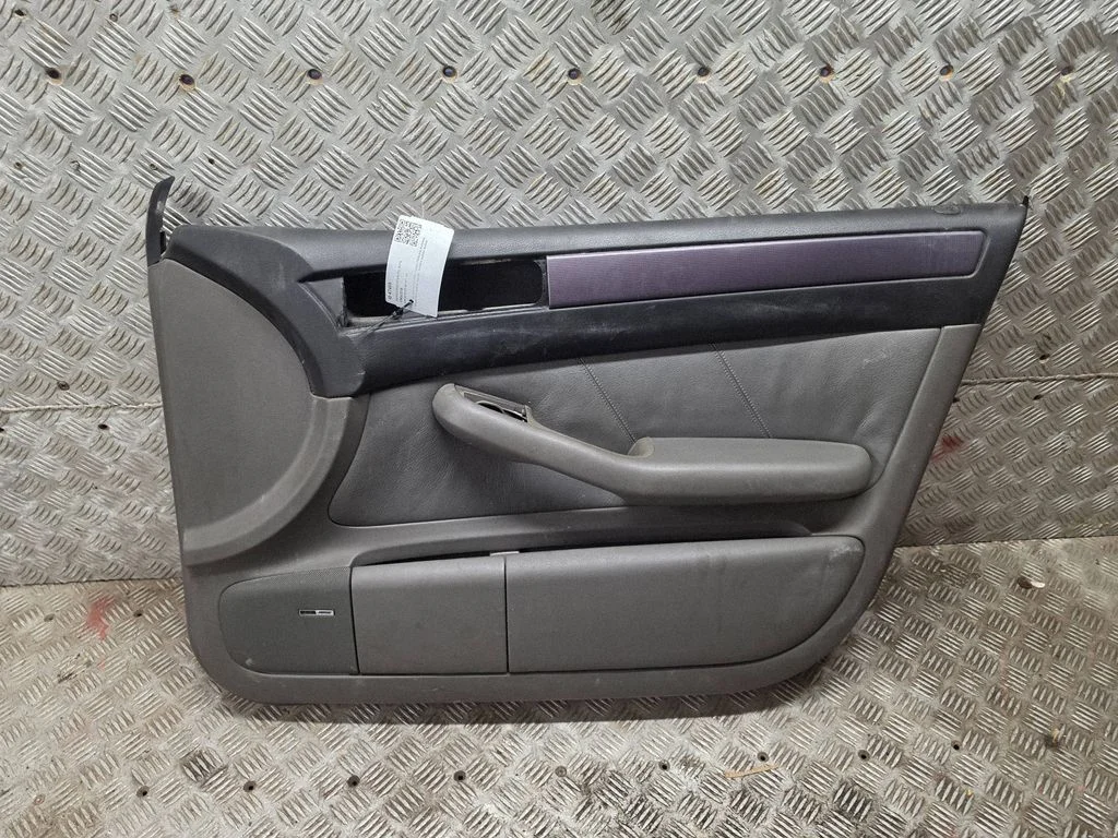 Boczek drzwi przednich – Audi A6 S6 C5 4B (1997-2005)