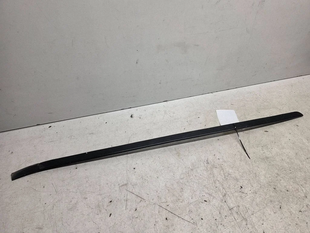 Windshield trim – Audi A6 S6 C5 4B (1997-2005)