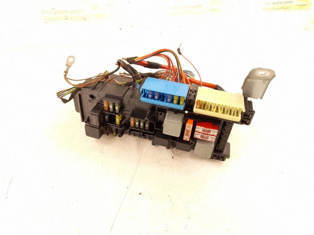 Fuse box set 2049001202 – Mercedes-Benz C-Class AMG W204 (2007-2014)