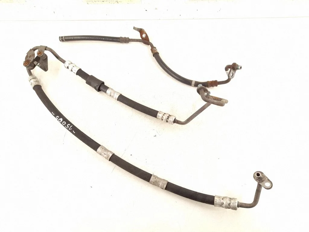 Stūres pastiprinātāja šļūtene (-es)/caurule (-es) 2044601343 – Mercedes-Benz C klase AMG W204 (2007-2014)