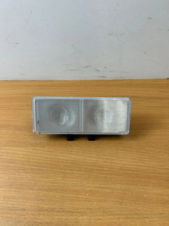 Aizmugurējo sēdvietu apgaismojuma lukturis – Ford Focus (2018-)