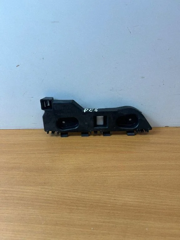 Mocowanie zderzaka tylnego – Ford Focus (2018-)