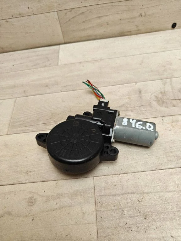 Rear door window regulator motor – Mazda 6 (2008-2013)
