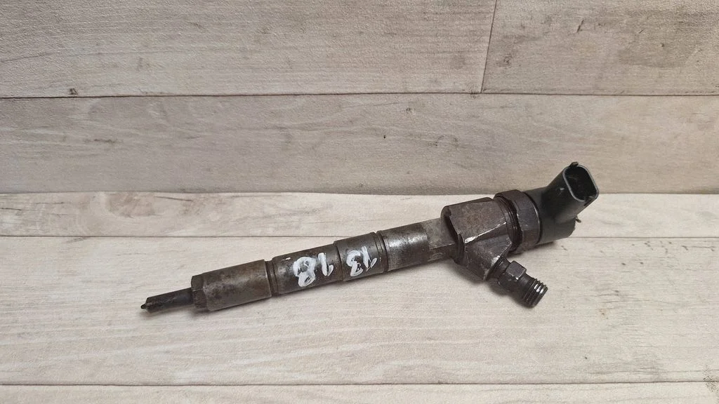 Fuel injector