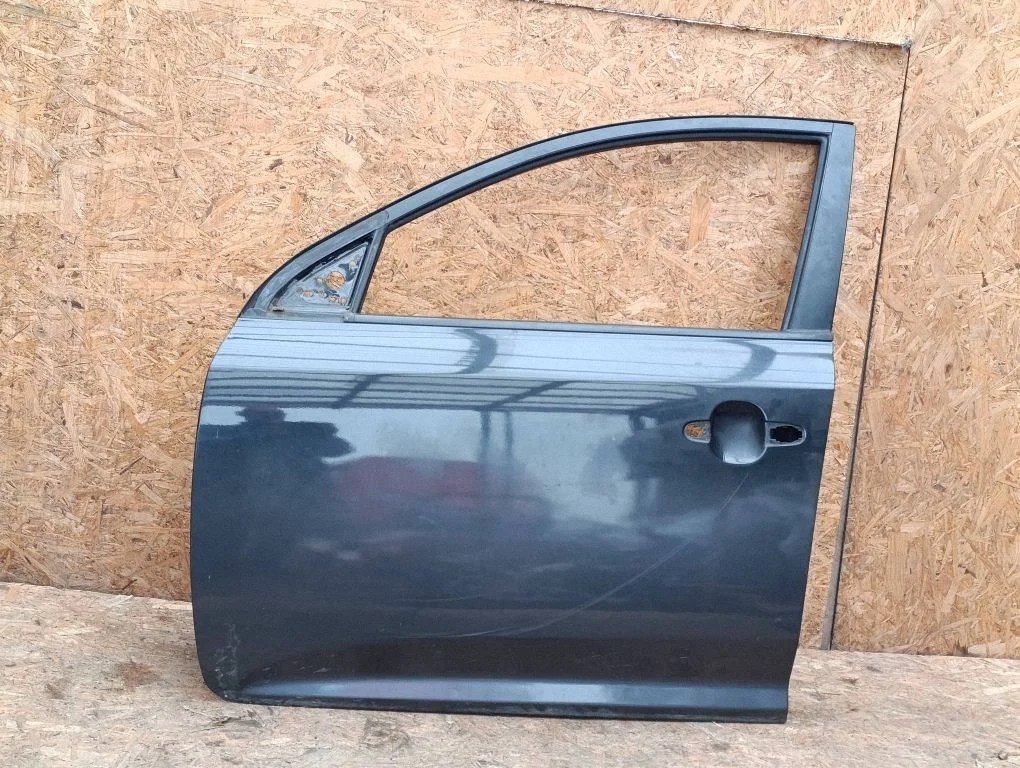 Priekšējās durvis – KIA Ceed (2006-2012)
