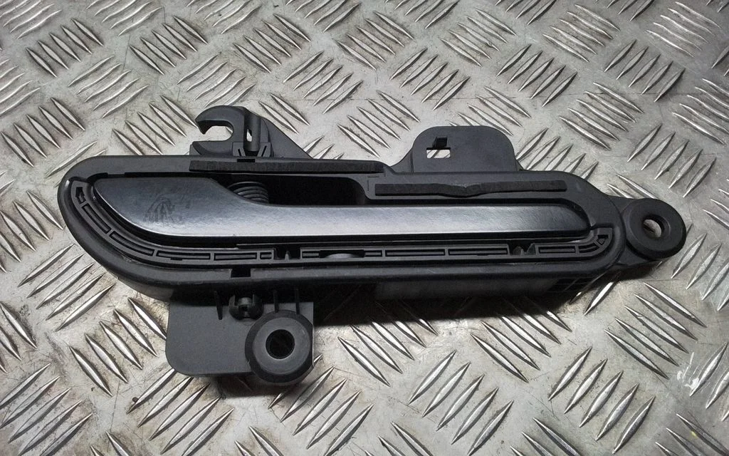 Front door exterior handle – Tesla Model Y (2020-)