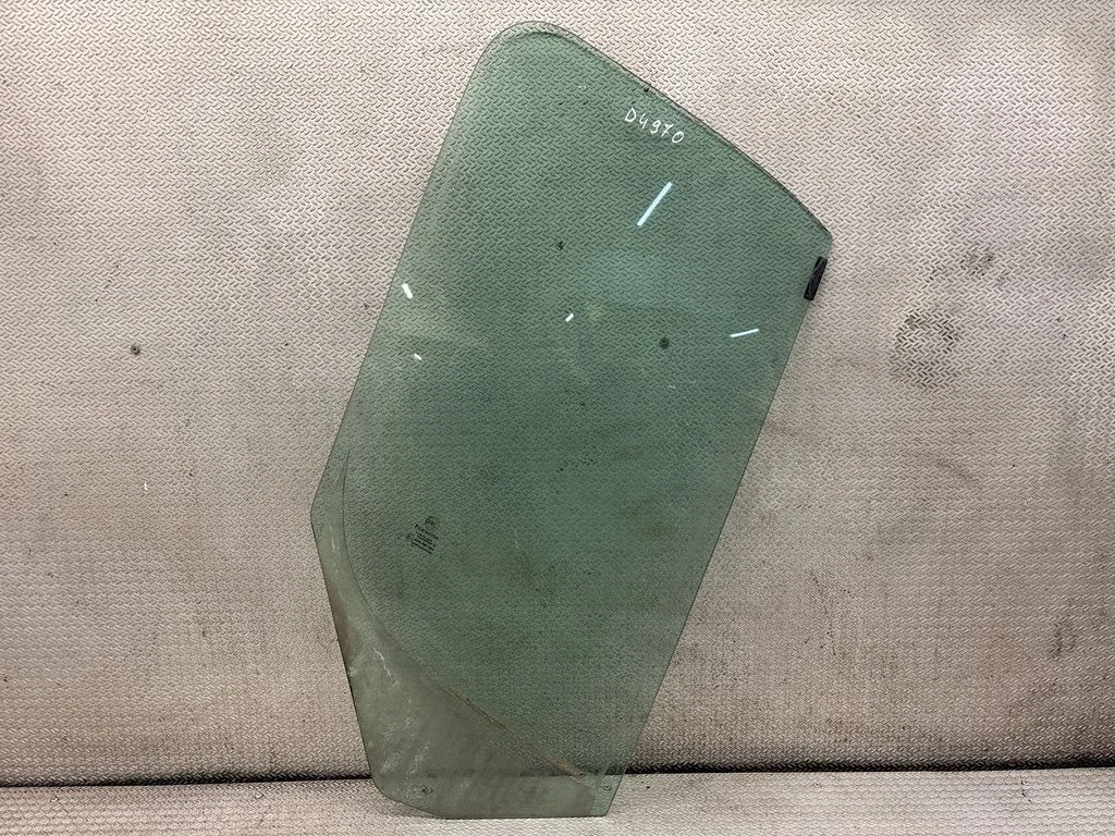 Front door window glass four-door – front right