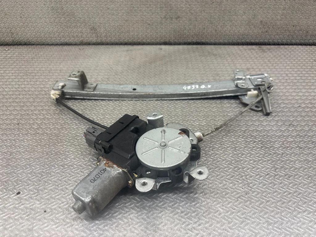 Rear door window regulator with motor – Mitsubishi Outlander (2001-2007)