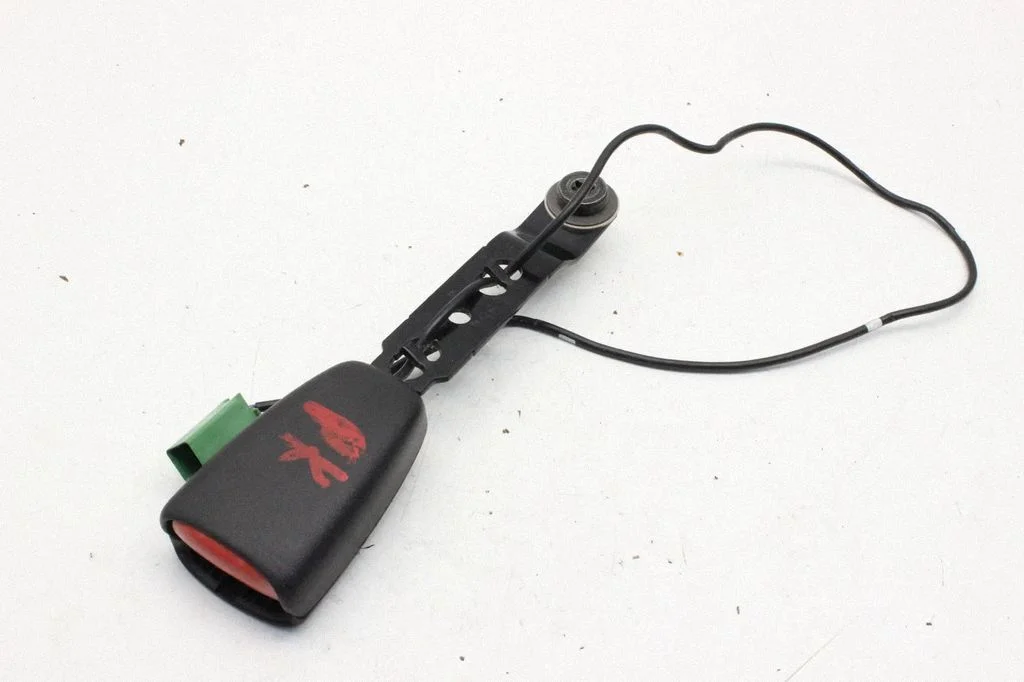 Front seatbelt buckle – Volvo V60 (2013-2018)