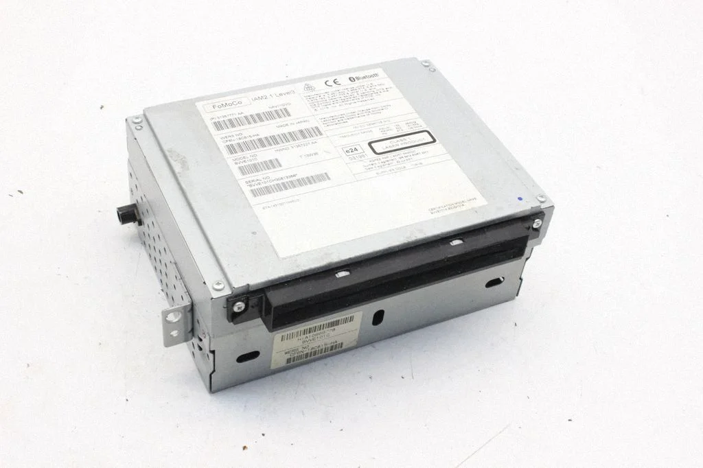 Radio, odtwarzacz CD/DVD, nawigacja – Volvo V60 (2013-2018)
