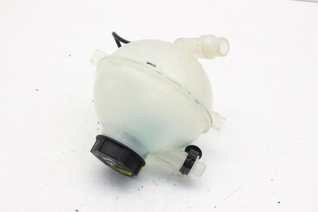 Coolant expansion tank/reservoir – Volvo V60 (2013-2018)