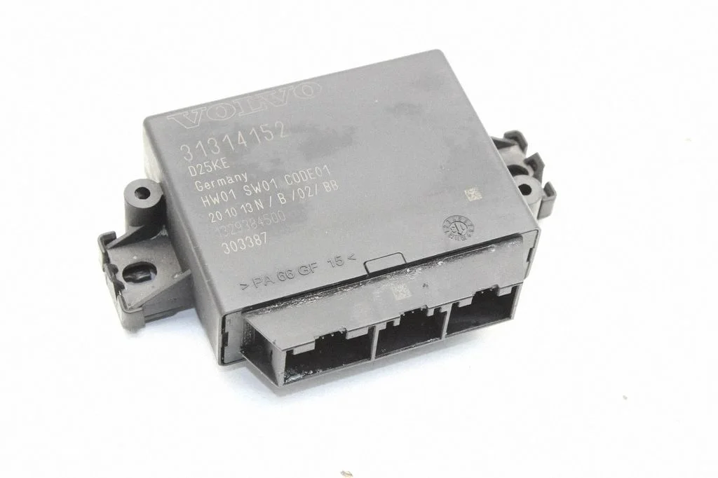 Parkošanās (PDC) sensoru vadības bloks – Volvo V60 (2013-2018)