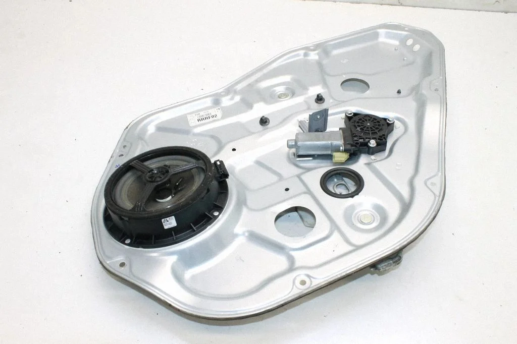 Aizmugurējā el. loga pacēlāja mehānisms bez motoriņa – Hyundai ix55 ix 55 (2006-2012)