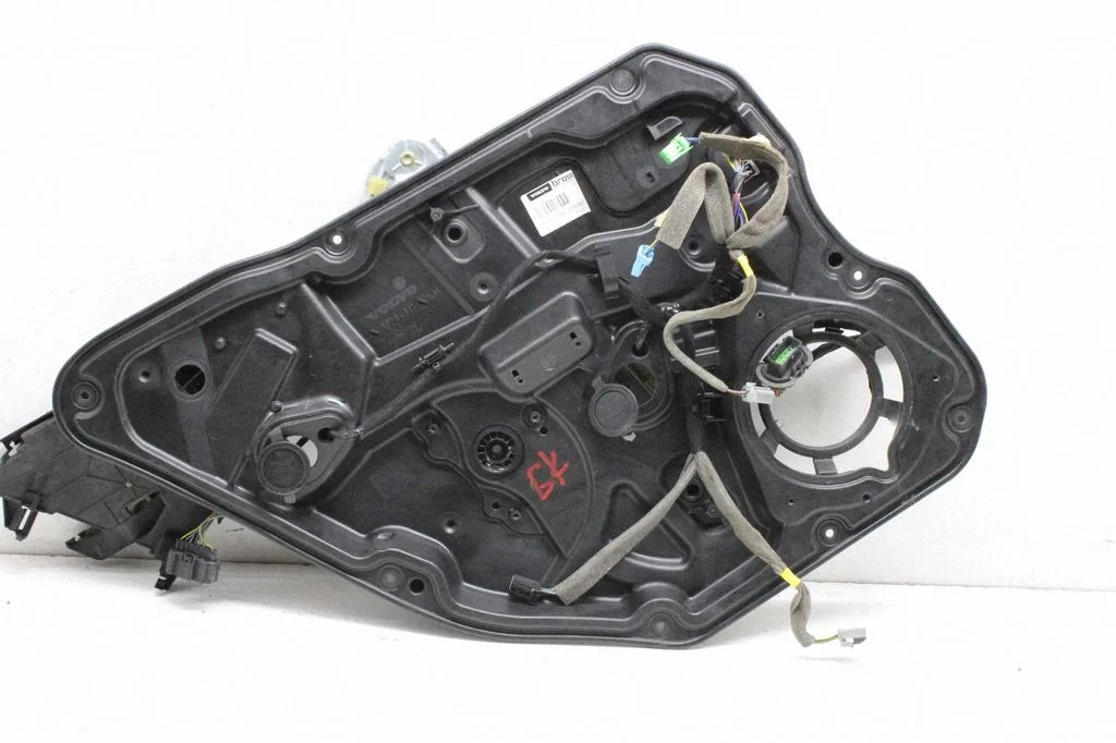 El. loga pacēlāja mehānisma komplekts – Volvo V60 (2013-2018)