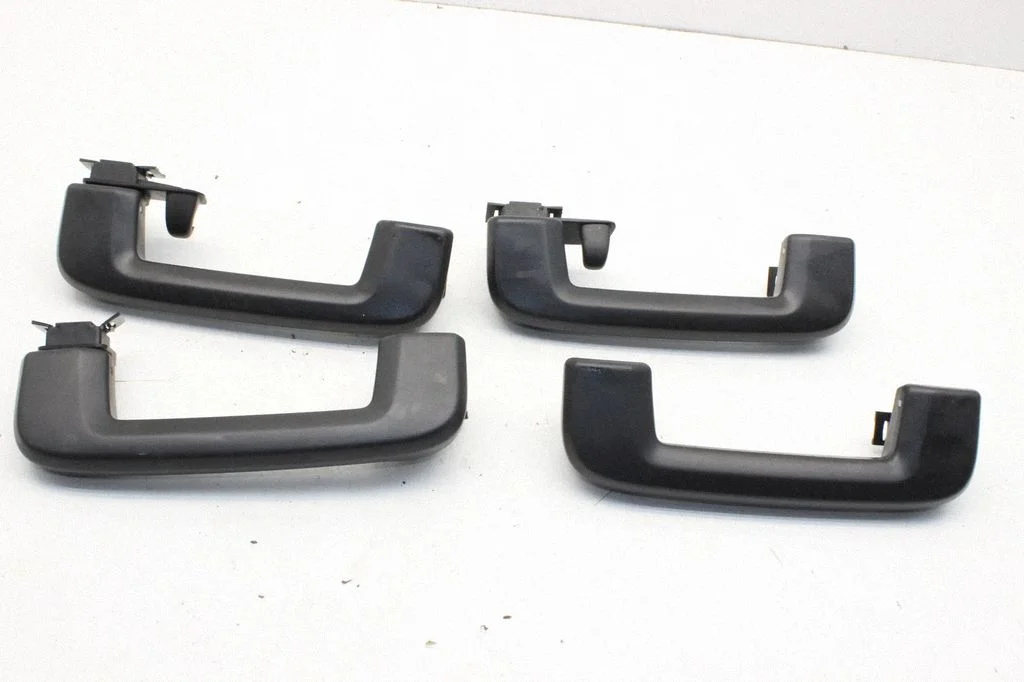 A set of handles for the ceiling – Volvo V60 (2013-2018)