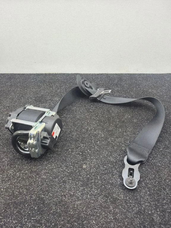 Front seatbelt – BMW 5 Series G60 G61 (2023-)