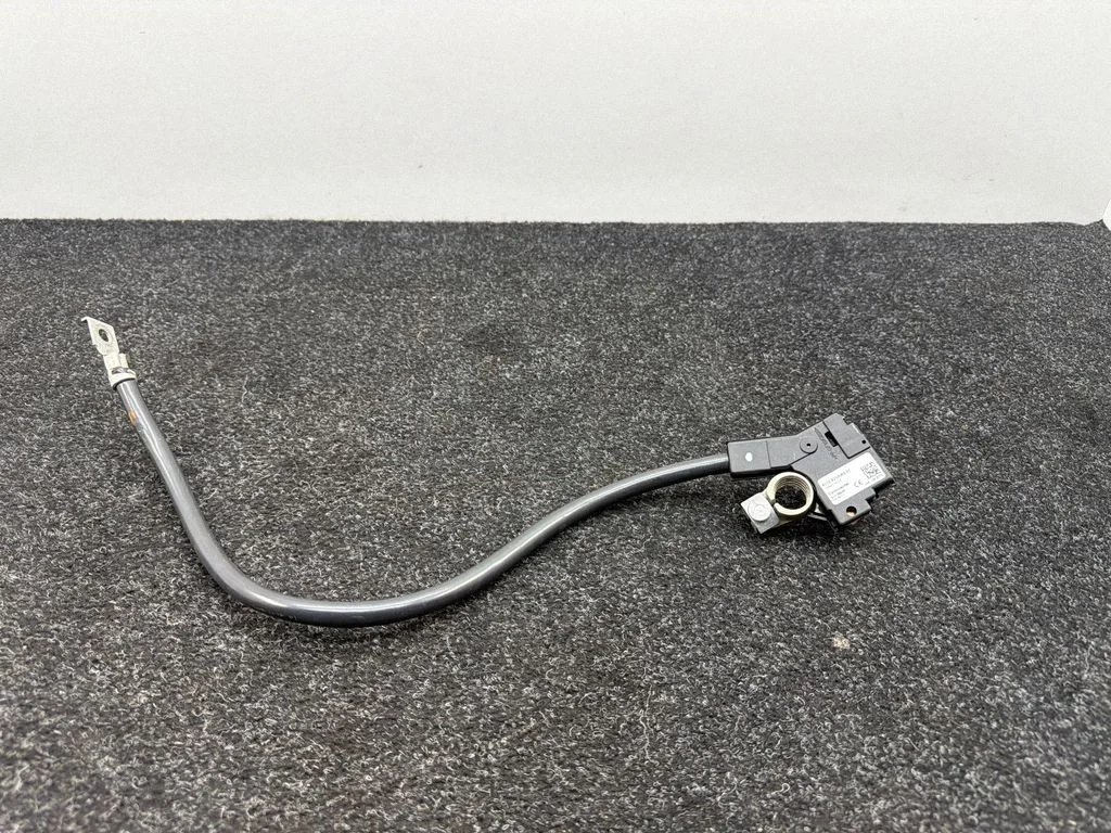 Miinusjuhe (aku) – BMW 6-seeria F12 F13 (2010-2018)