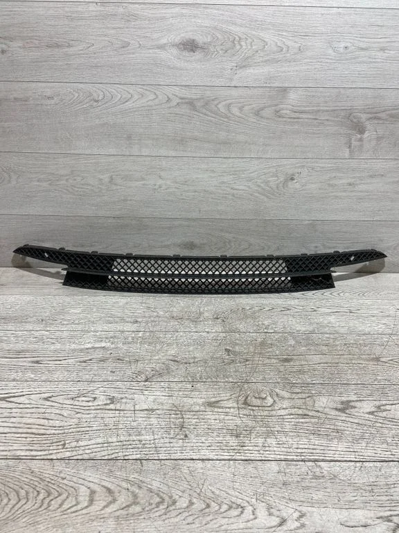 Front bumper lower grill – BMW 1 Series E81 E87 (2004-2011)