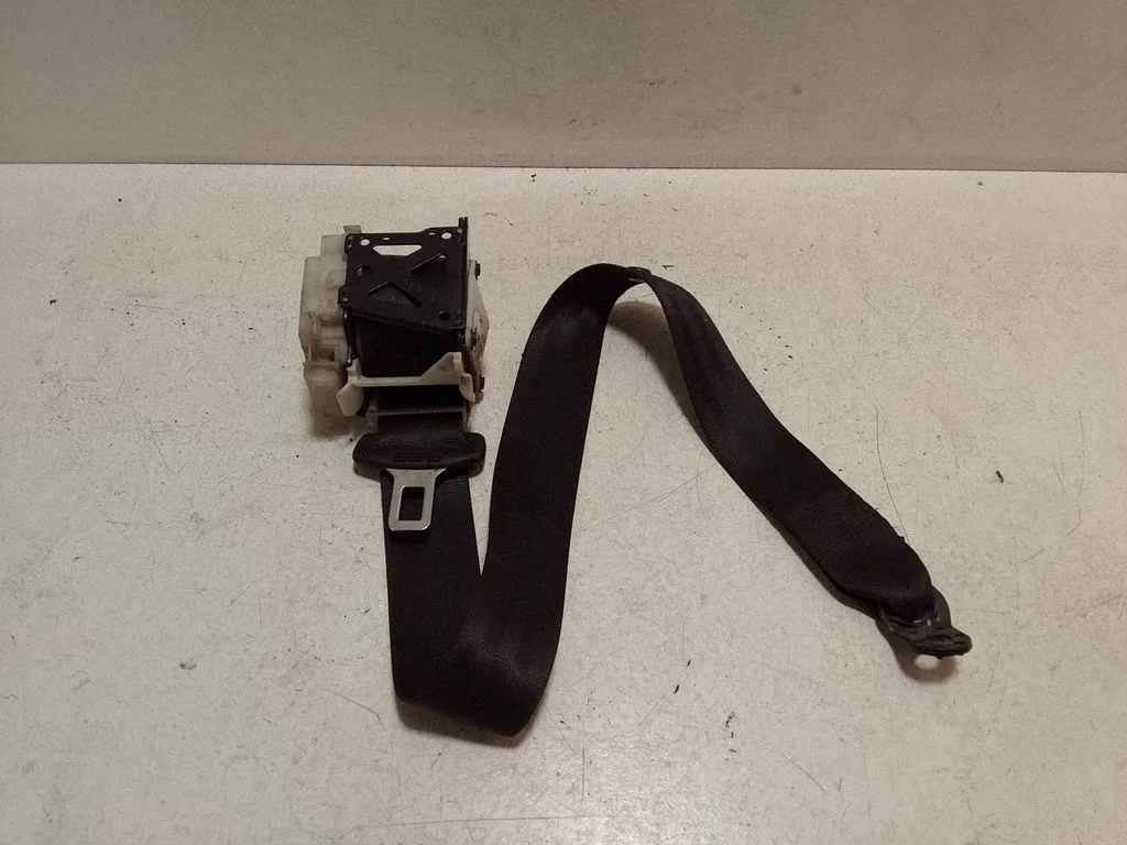Rear seatbelt – Audi A4 S4 B6 8E 8H (2001-2005)