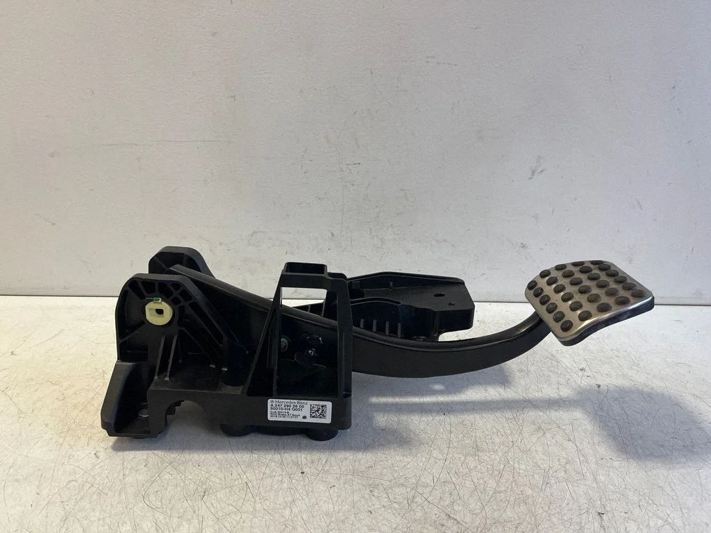 Brake pedal – Mercedes-Benz B-Class W247 (2018-)