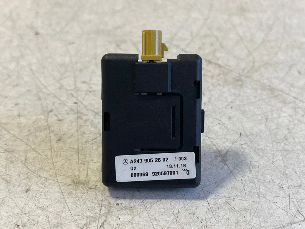 Aerial antenna amplifier – Mercedes-Benz B-Class W247 (2018-)