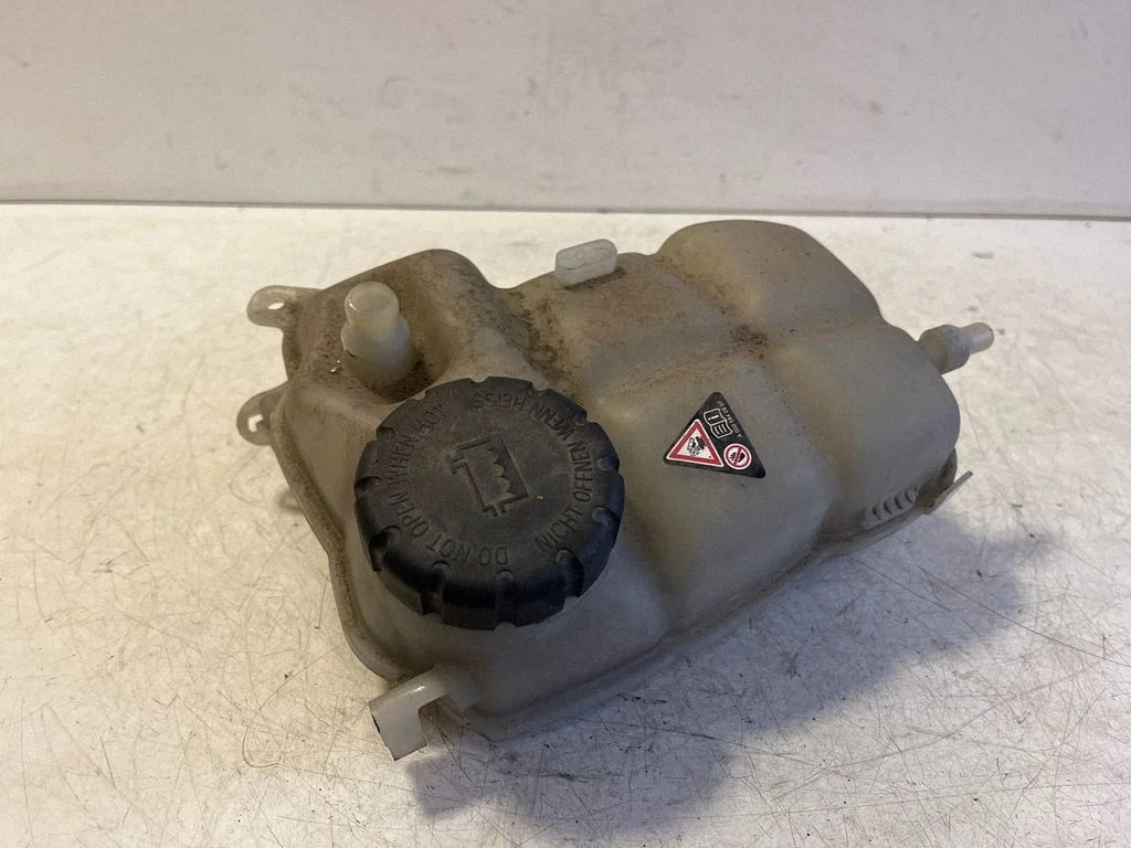 Coolant expansion tank/reservoir – Mercedes-Benz B-Class W247 (2018-)